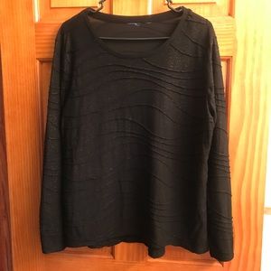 Simply Vera Vera Wang Shirt. Smoke free home.